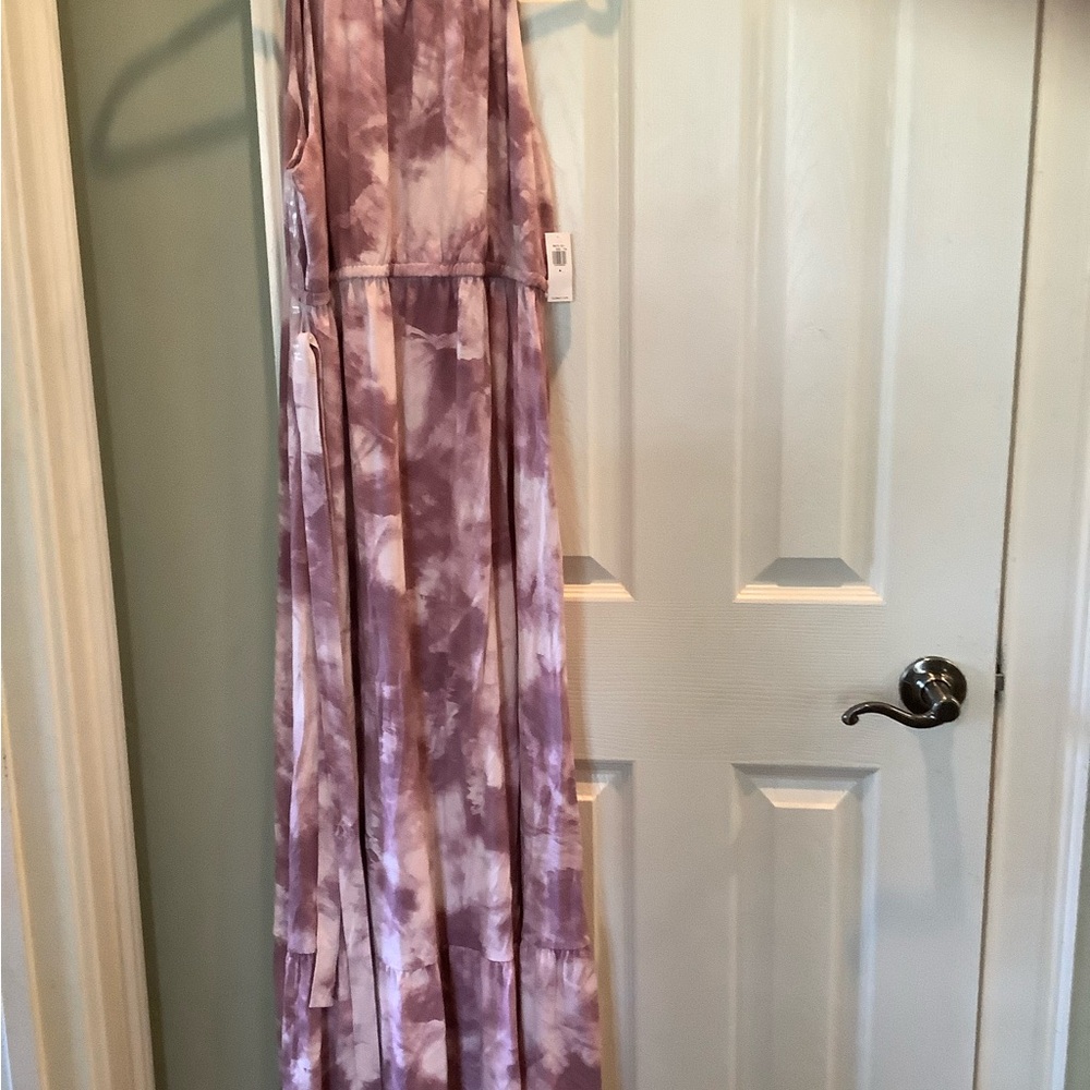Old Navy Mauve and White Tie-Dye Sleeveless Maternity Maxi Dress
